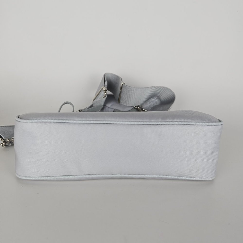Prada Nylon 2005 Re-Edition Fiordaliso Blue Crossbody Bag - Picture 6 of 7